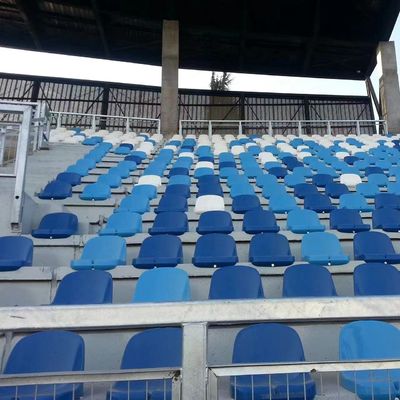 Harga yang pantas Kursi Stadion Plastik PP Tipe Ember dengan Ukuran 45 X 48 X 33 cm dan Garansi 5 Tahun untuk Tribun Sepak Bola on line