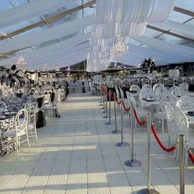 Harga yang pantas Anti Slip Portable Event Flooring Interlocking Untuk Perlindungan Turf on line