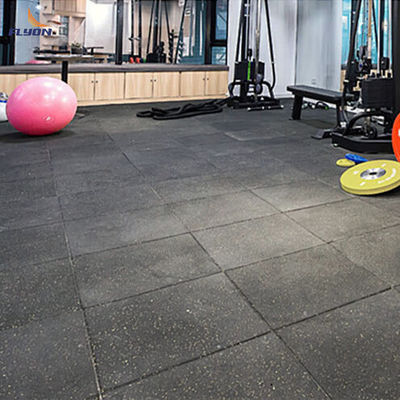 Harga yang pantas Memblokir Eco Friendly Fire Resistant Rubber Flooring Mat Untuk Ruang Komersial on line