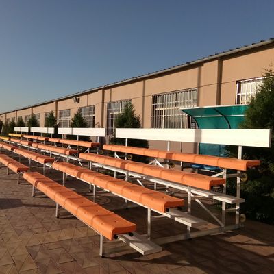 Harga yang pantas Aluminium Playground Outdoor Metal Bleachers 4 Baris Dengan Kursi on line