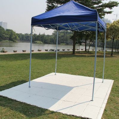 Harga yang pantas Lantai Perlindungan Turf Anti Selip Untuk Pameran Komersial Luar Ruang on line