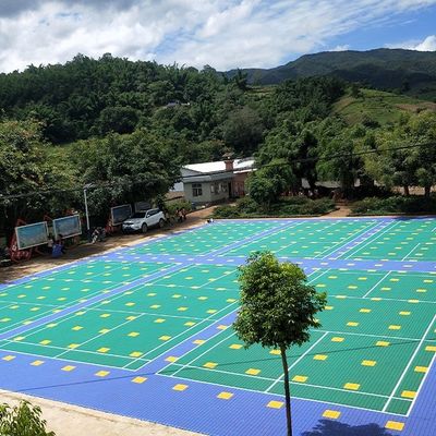 Harga yang pantas Sport Court PP Tiles Sports Flooring Interlocking Dengan Line Marking Service on line