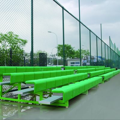 Kustomisasi Warna Aluminium Outdoor Metal Bleachers Dengan Pedal Ganda Dan Kursi