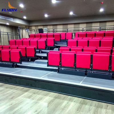 Kapasitas Kerumunan Besar 200-500 Orang Tempat duduk bleacher yang dapat ditarik kembali Lantai opsional termasuk