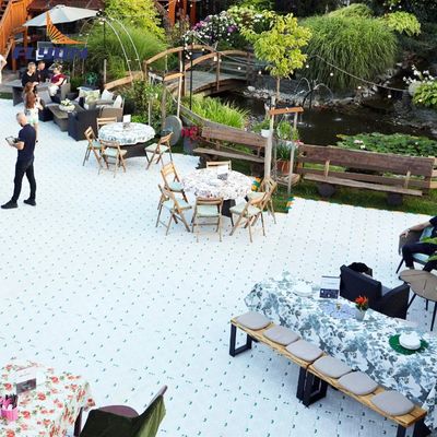 Harga yang pantas Sangat tahan terhadap sinar UV Portable Event Flooring Low Maintenance Disesuaikan on line