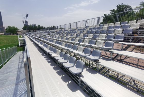 Harga yang pantas Pallet dikemas rumput buatan hijau 8000-22000 Densitas untuk rumput perawatan rendah on line