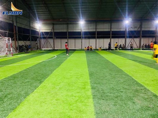 25m × 4m Per Gulungan Rumput Buatan Sepak Bola, Rumput Sintetis Lapangan Sepak Bola Hijau Tua