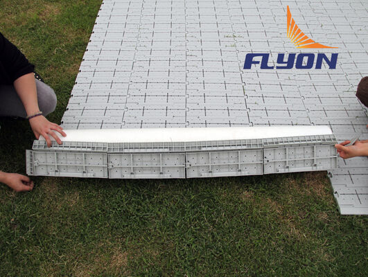 Harga yang pantas Fireproof Weather Resistant Interlocking Portable Event Flooring untuk Perlindungan rumput on line