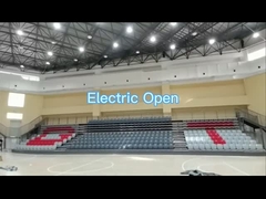 kursi bleacher yang bisa ditarik ke dalam ruangan